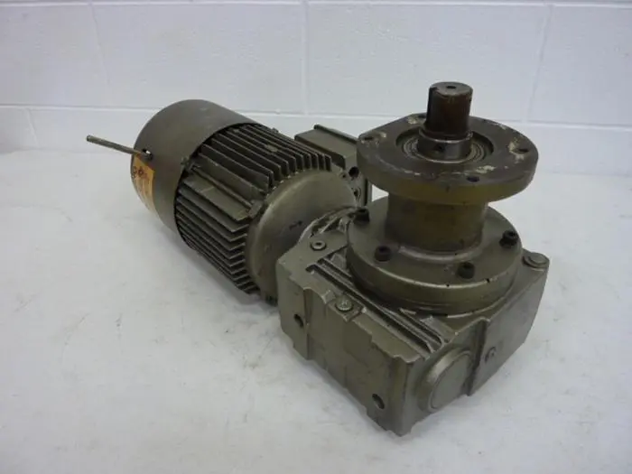 Used SEW EURODRIVE SA520T90L4BM2HR Motors (misc) Michigan US | Ideal Machinery #690910