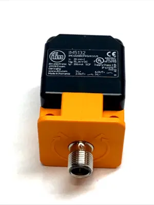 IM5132 | IFM  Inductive Sensor 20mm PNP Complementary M12 IP67 - New – Open box