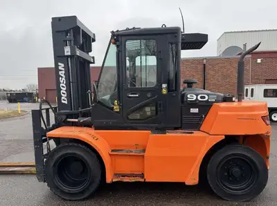 USED 2016 DOOSAN D90S-7
