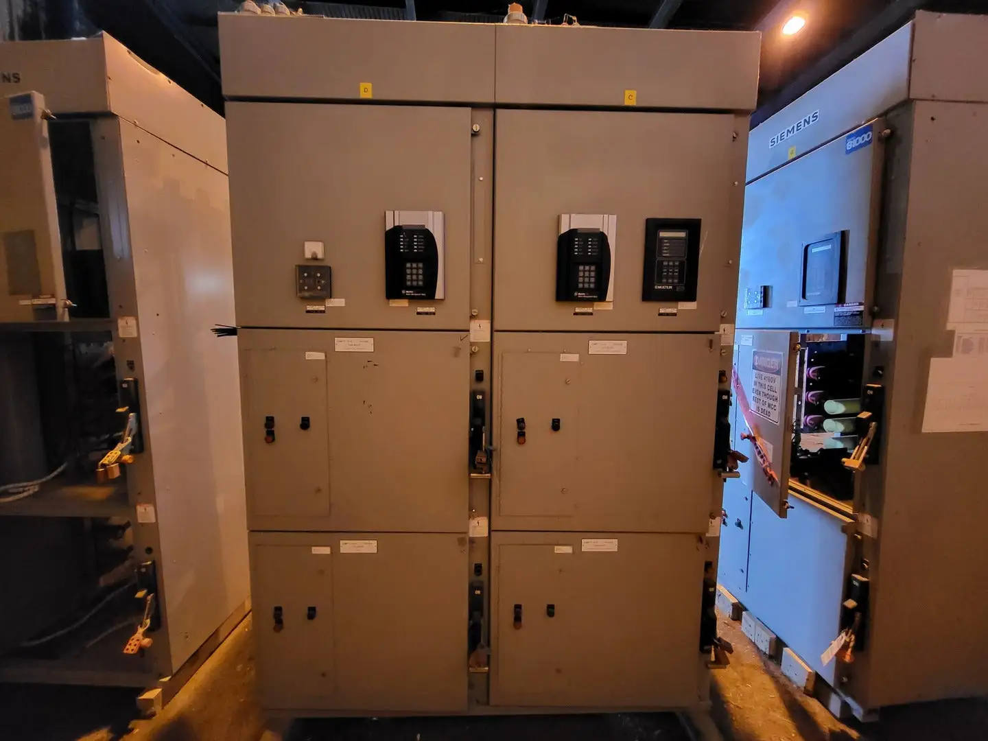 4160 Volts, Series 81000 Two-Column Motor Control Center (MCC) Section