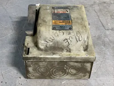 Used SIEMENS NF351 Switchgears Ohio US | HGR 24 #1288724