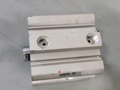 USED SMC NCDQ2A63-35D