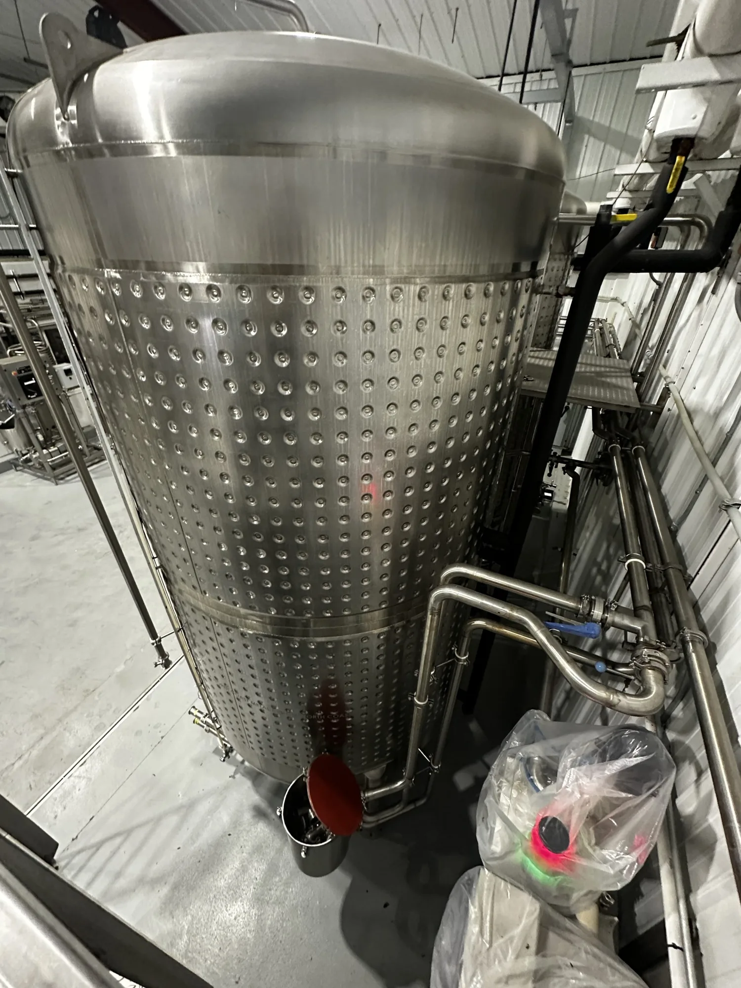 2500 Gallon Tank – 1 of 3