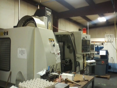 USED 2003 SUPERMAX YCM