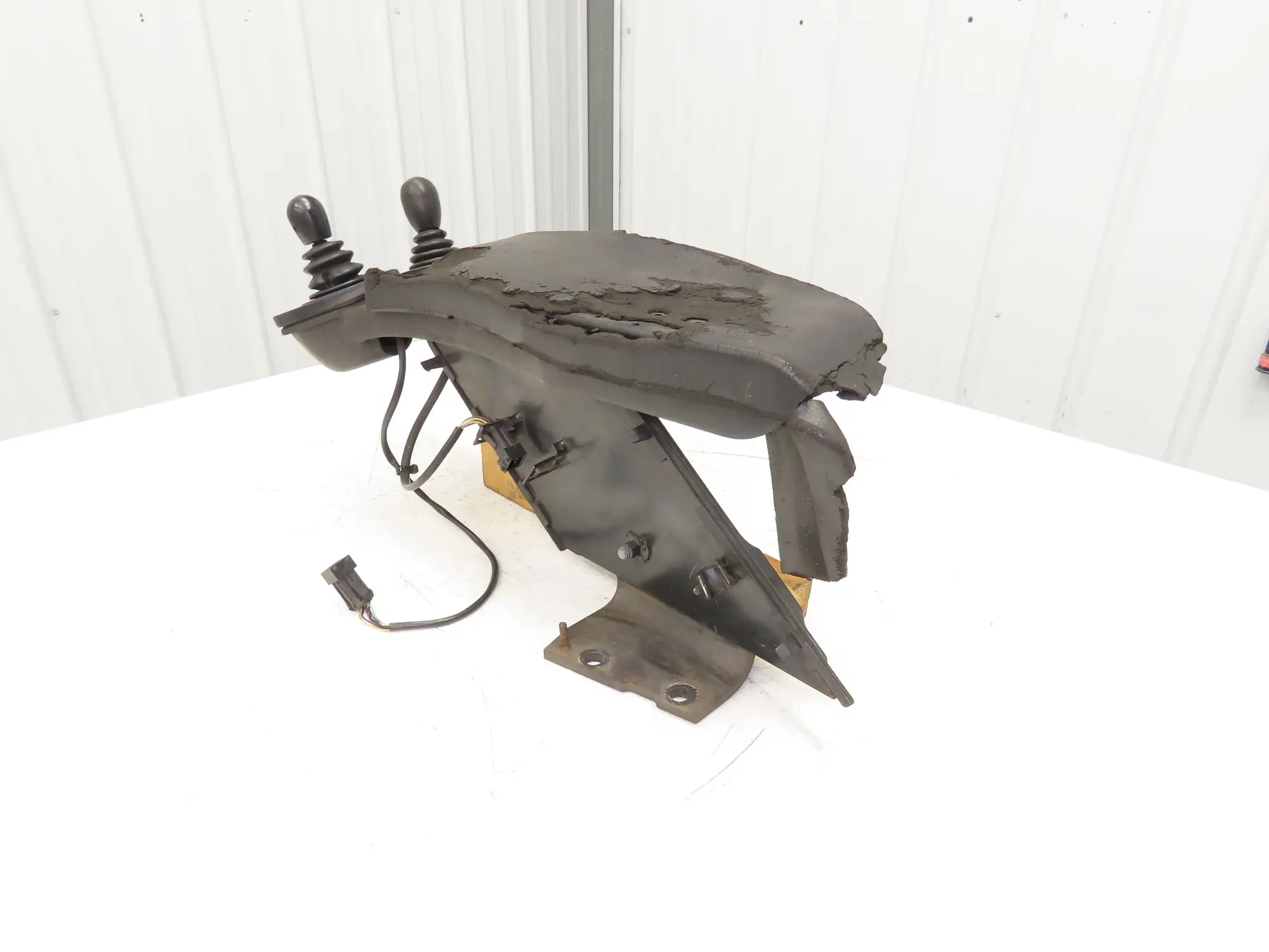 Linde Electric Forklift Arm Rest Two Joystick Control Lift Tilt Shift E18C-02