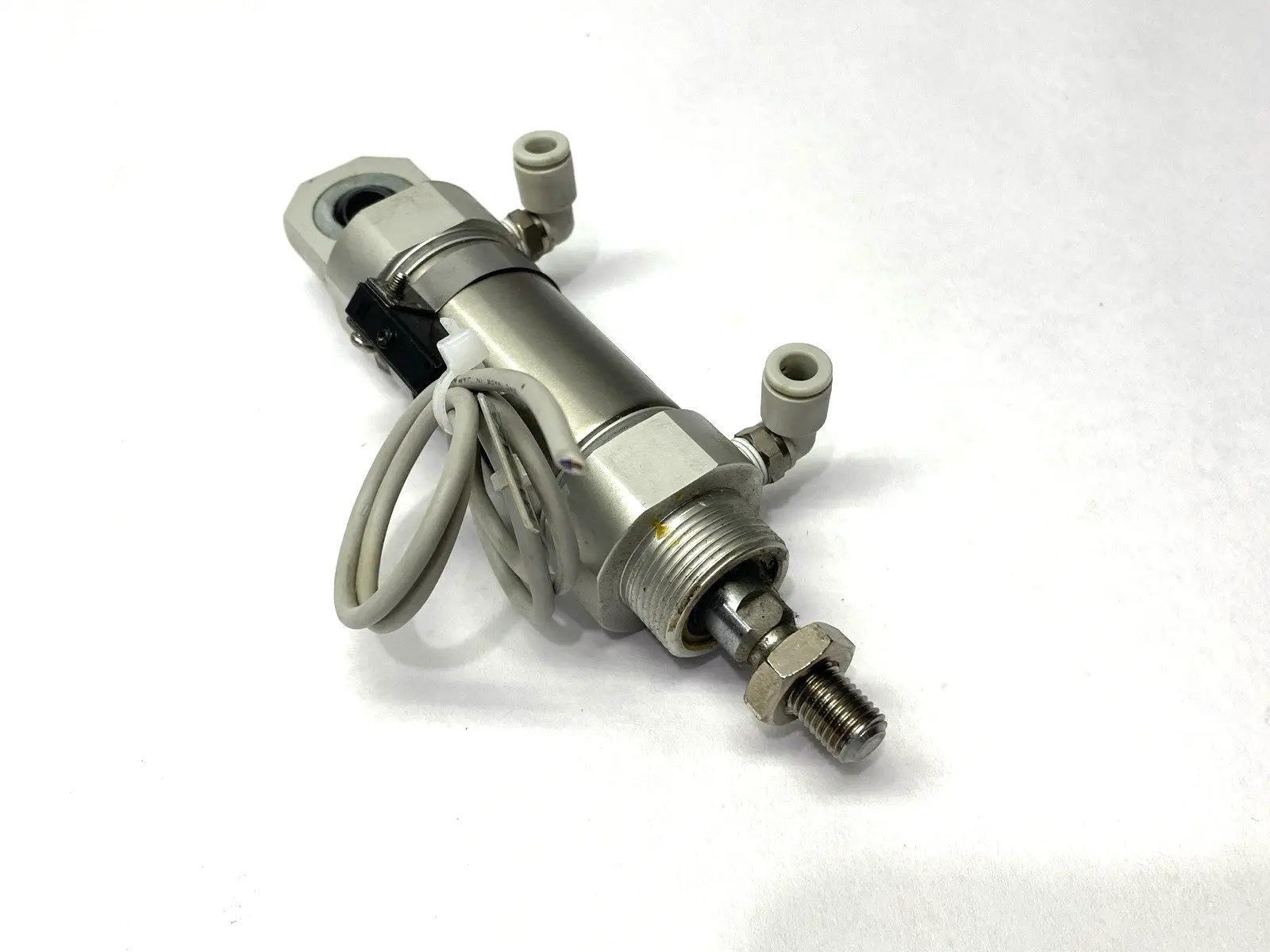 USED SMC CM2E32-DCG3181G-25
