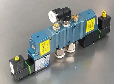 MAC 461A-B0A-DM-DFFJ-1KJ + DM3A-DFFJ-1KJ Solenoid Valve Loc6C11