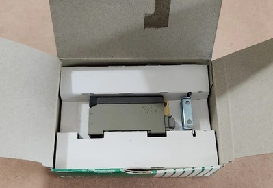 NEW Sunx FX-7GJ