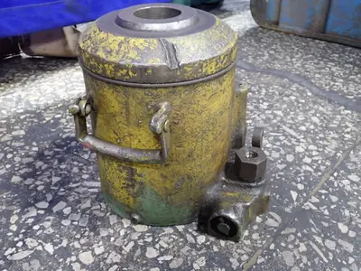 Hydraulic Puller