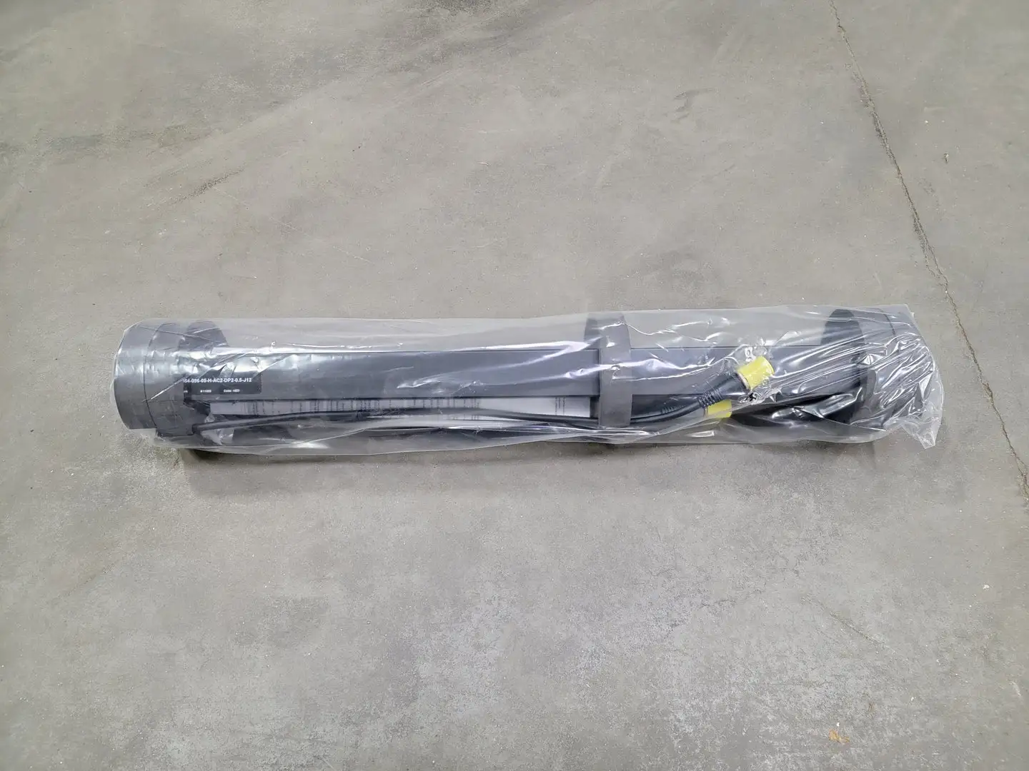 NEW TELCO SSR02-05409605H-AC/ SST02-05409605H1D1
