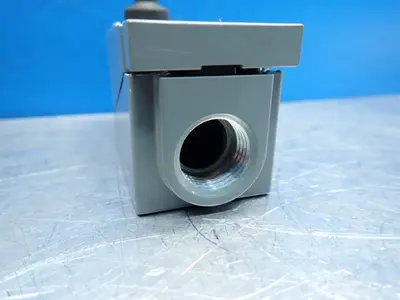 NEW ALLEN BRADLEY 802TK1P