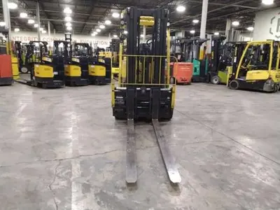 USED 2020 HYSTER E80XN