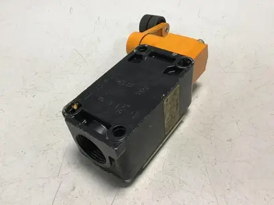Used SIEMENS 3SE3 120-1GW-Z Relays & Switches Michigan US | Ideal Machinery #1181997