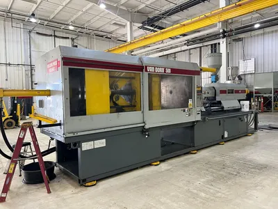 1997 VAN DORN DEMAG 500HT80-0495 Plastic Injection Mold | Universal Press & Machinery (UPM) (3)