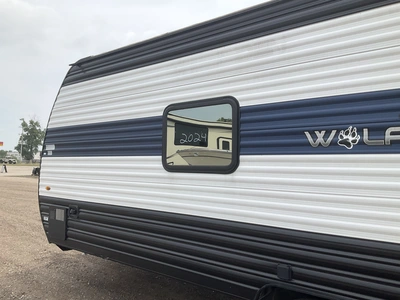 Used 2024 FOREST RIVER WOLF DEN Campers, Caravans, Motorhomes Michigan US | Miedema Asset Management Group #1342293