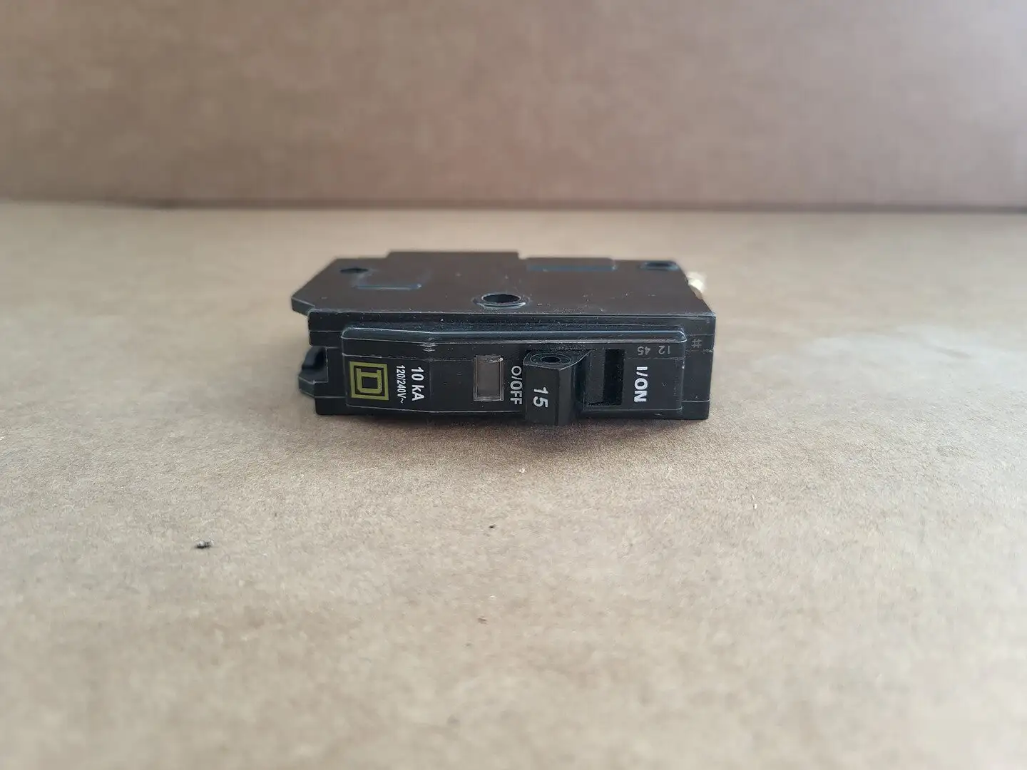 USED SQUARE D QOB115
