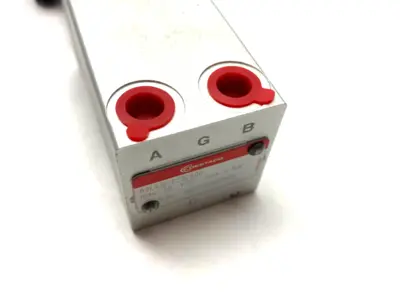 USED DESTACO PNEUMATIC CLAMPING MODULE 30VDC 6BAR MAX