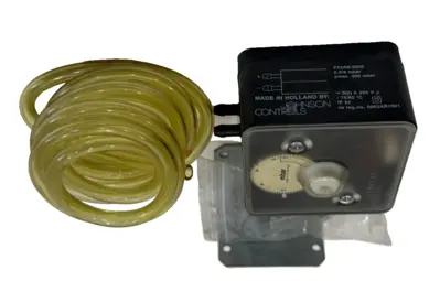 NEW JOHNSON CONTROLS P33AB-9200 PRESSURE SWITCH P33AB9201 P33AB9200