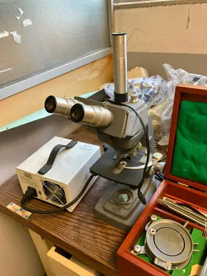 Used _UNKNOWN_ _UNKNOWN_ Microscopes Ohio US | Myron Bowling Auctioneers Inc #1504660
