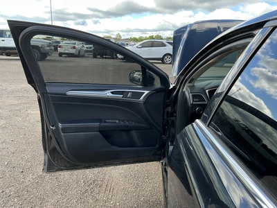 USED 2018 FORD FUSION