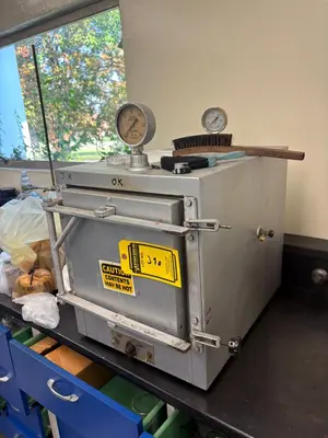 Used _UNKNOWN_ _UNKNOWN_ Lab Ovens Ohio US | Myron Bowling Auctioneers Inc #1504599