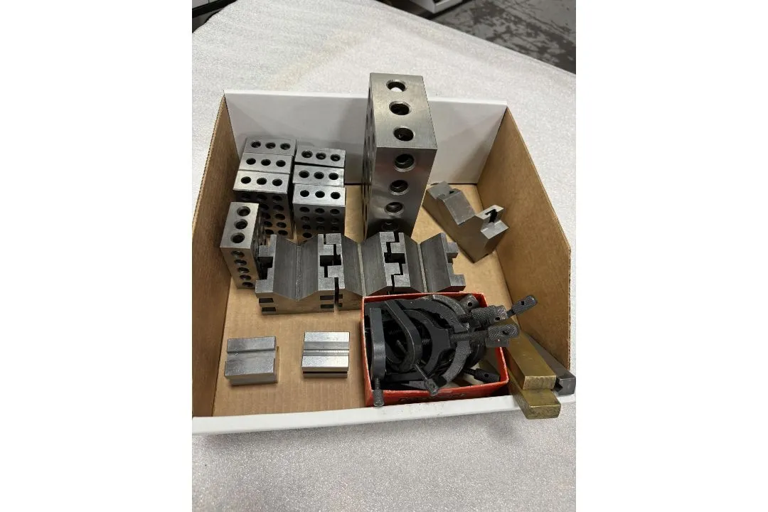 Used _UNKNOWN_ _UNKNOWN_ V-Blocks Utah US | KD Auctions #1549365