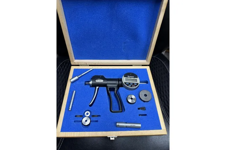 Used _UNKNOWN_ _UNKNOWN_ Bore Gages California US | KD Auctions #1359373