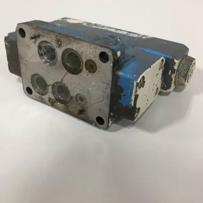 USED VICKERS DG4V-3-6C-M-U-HL7-60-B13
