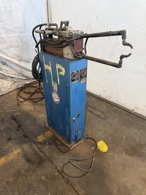 USED MILLER 20 AFT