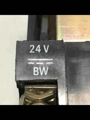 USED TELEMECANIQUE LP1D4011