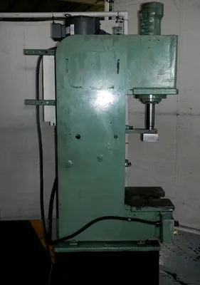 1986 MULTIPRESS WR8 C Frame and Gap Frame Press | Kempler Machinery (8)