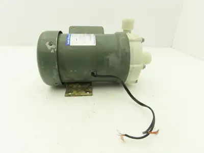 Iwaki MD-70RM Magnetic Drive Water Pump 1"Poly Plastic 220V 3PH 97 L/min