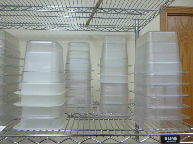 Sixth Size Salad Bar Containers