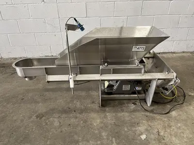 Meyer Vibratory Feeder