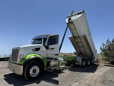 USED 2020 PETERBILT 567