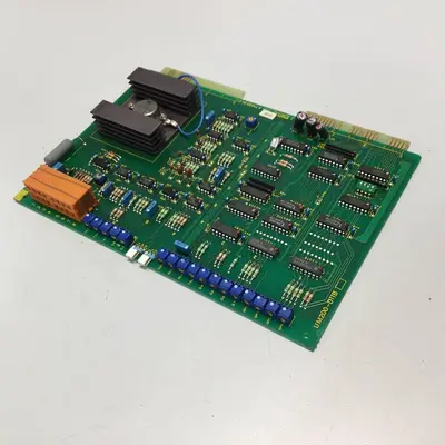 USED FUJI ELECTRIC F770 60 24 3C F77060243C UM200-DIIB