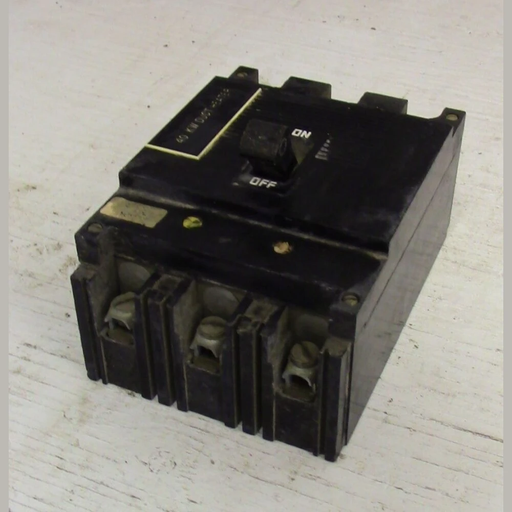 Square D 3 Pole 100 Amp ML1 Breaker