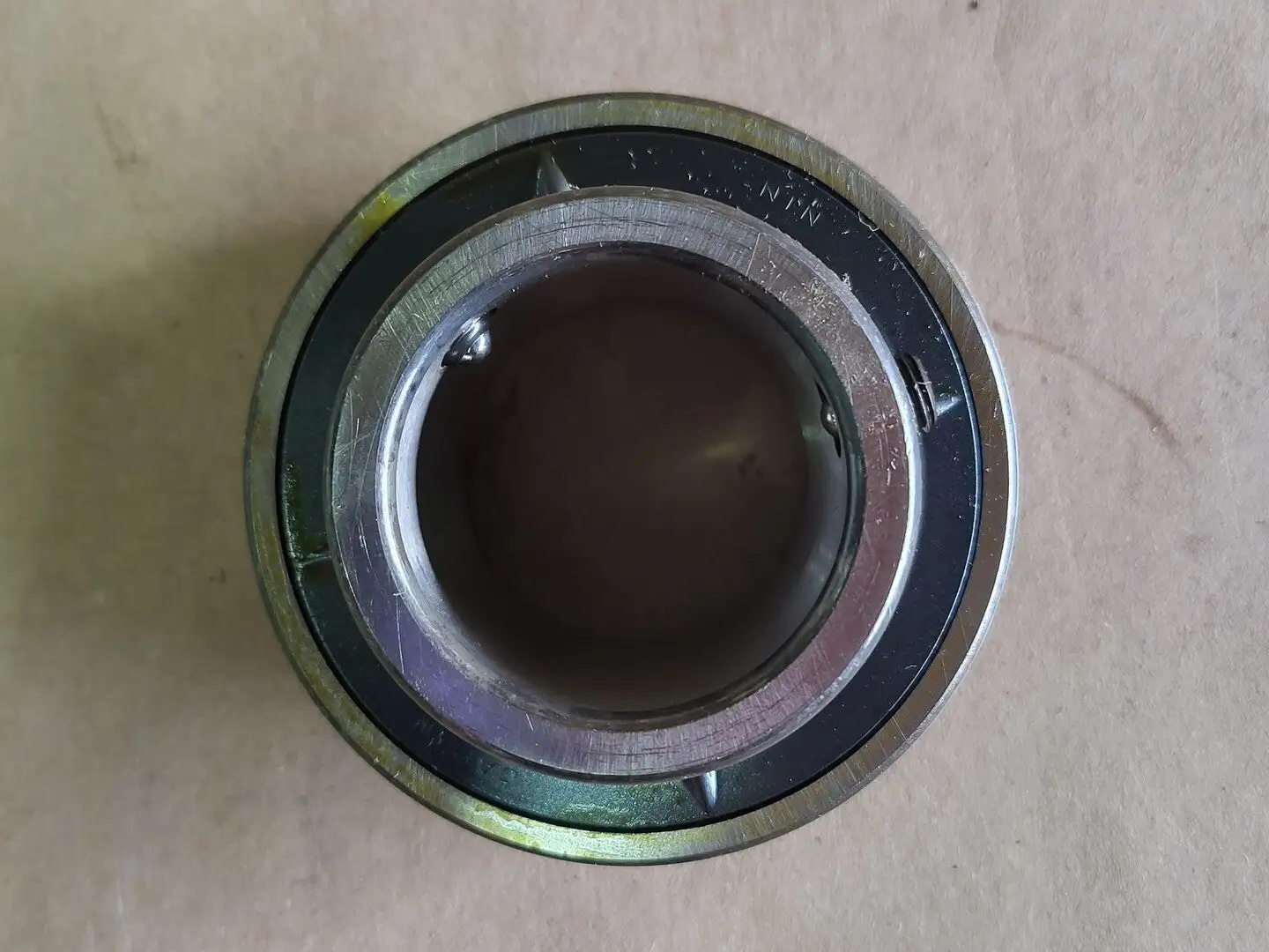NEW NTN UC208D1