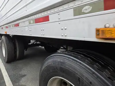 USED 2011 UTILITY 53FT