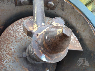 USED JOHN DEERE 1210A