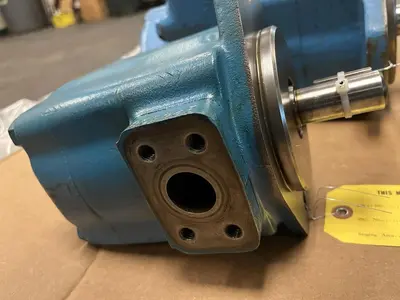 Used VICKERS 25V17A-1A20-282 Pumps | Surplus Asset Holdings #1206310