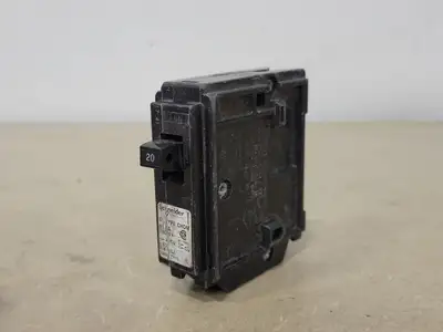 USED SCHNEIDER ELECTRIC CHOM120