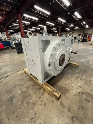 Koellmann Gearbox, Model UNEX 9.13, 700hp Rating with 1.6 Service Factor
