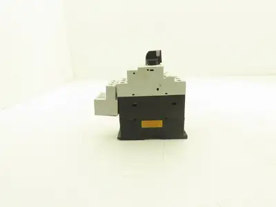 Moeller PKZM4-32 Manual Motor Starter 24-32A 30Hp 600vAC 3Ph