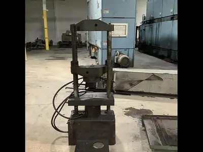 USED RIEHLE HYDRAULIC TENSION & COMPRESSION TESTING MACHINE