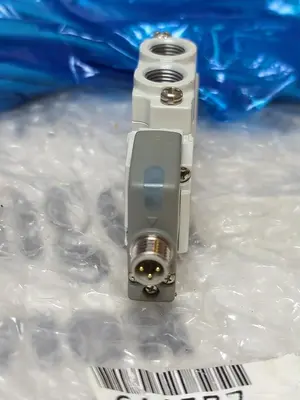 New | in-Stock SMC SY5120-SW7Z-01-X10 Solenoid Valves Ohio US | Surplus Asset Holdings #1235321