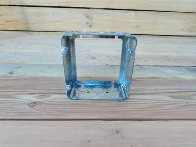 NEW RANGE OUTLET BOX 4-11/16 IN. SQUARE EXTENSION RING