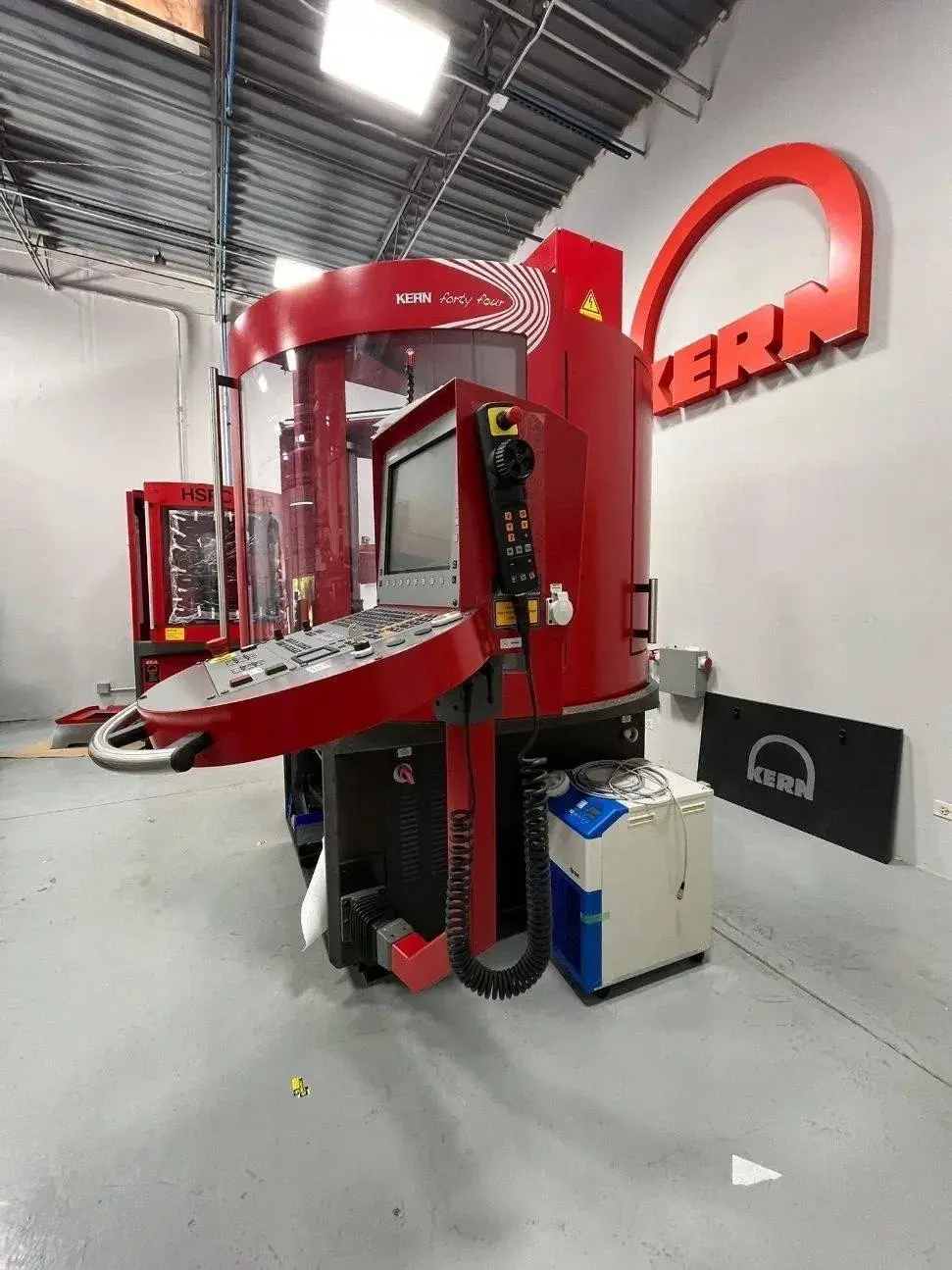 Used 2022 KERN EVO Vertical Machining Centers (5-Axis or More) Illinois US | Graff-Pinkert #1318754