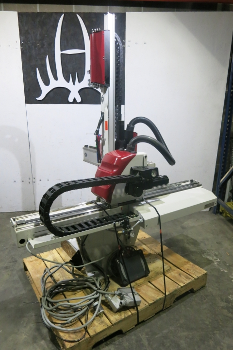 Used 2010 WITTMANN W711 Robots | Hunter Plastics #788788