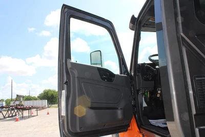 Used 2020 INTERNATIONAL MV Septic/Sewer/Vacuum Trucks Texas US | Roll Off Truck World #1491776